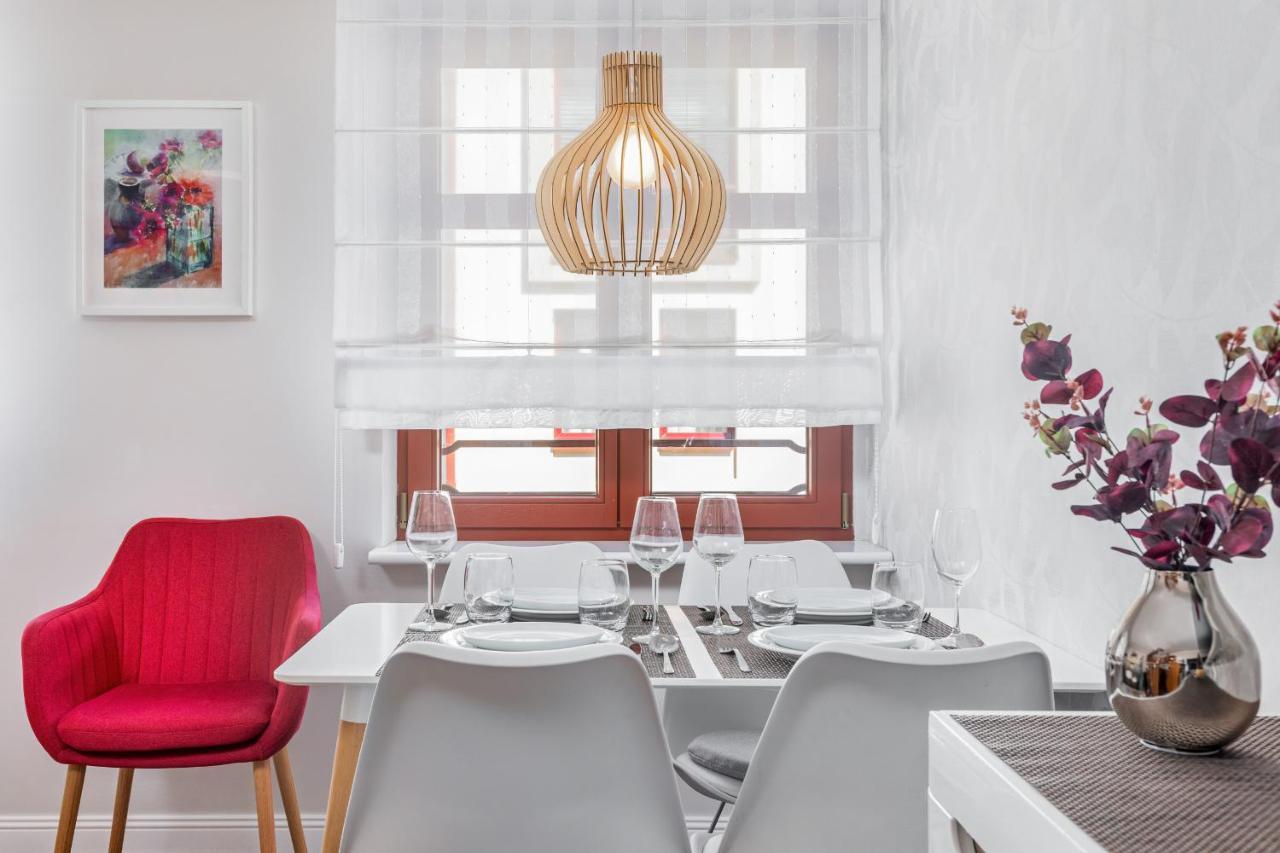 Modern Apartment With Balcony In Swinoujscie Center By Noclegi Renters 외부 사진